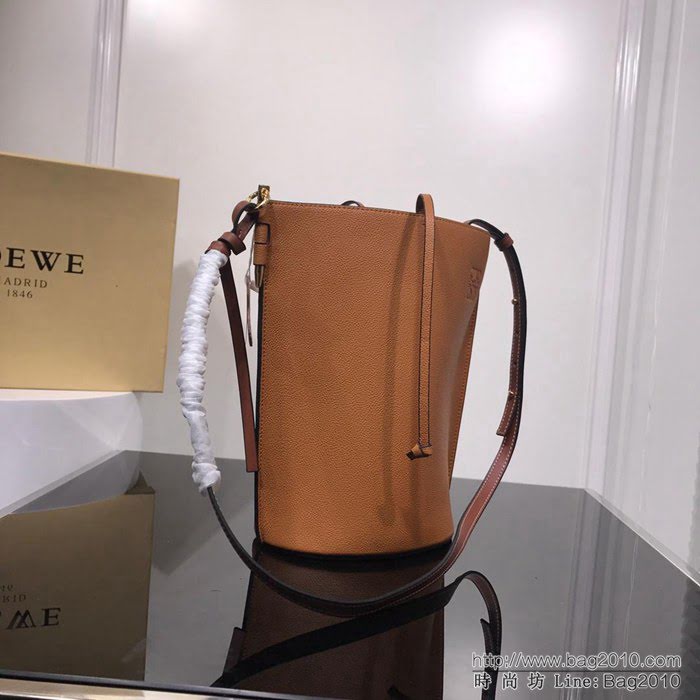 LOEWE羅意威 原單五金 最新geta水桶包 簡單時尚 百搭肩背包 3040  jdl1184